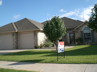 1900 Lariat Trl, Edmond, OK 73012