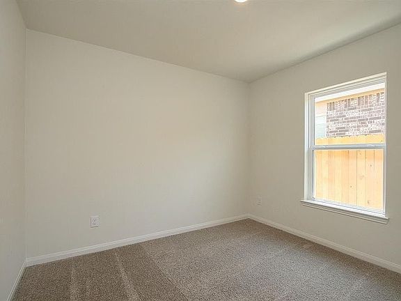 5th image of 22207 Lost Lantern Dr