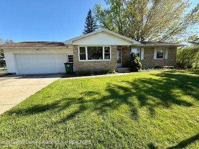 201 W Cavanaugh Rd, Lansing, MI, 48910