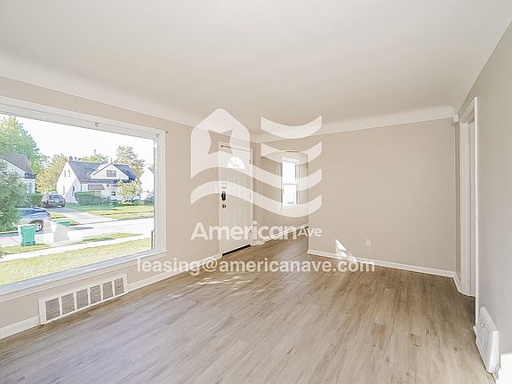 3-Living Room