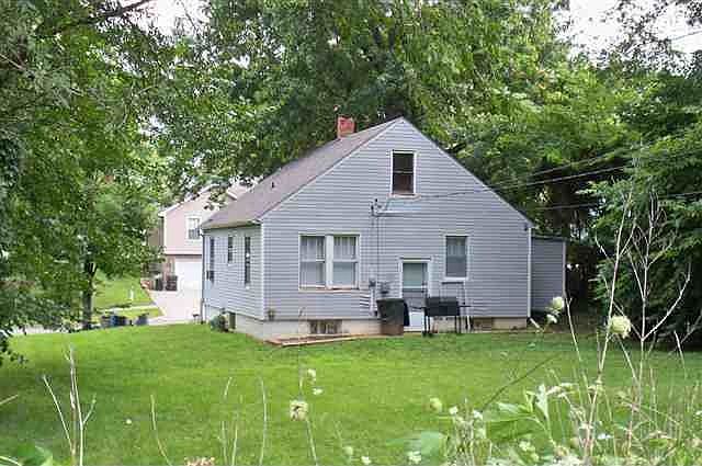 2nd image of 216 Ming St