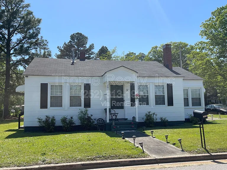1201 Evergreen Rd — Photo 1