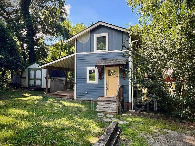 53-10 Riverview Dr