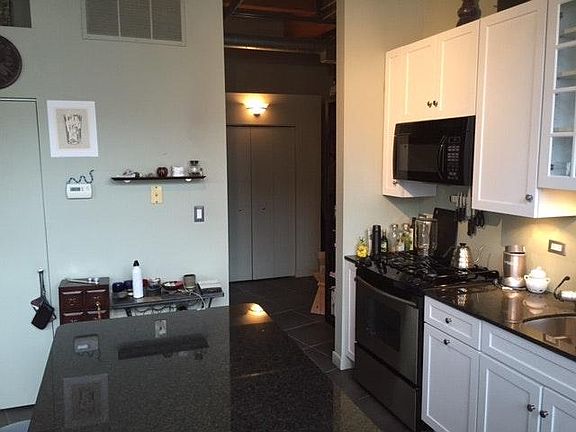 4th image of 5001 N Wolcott Ave