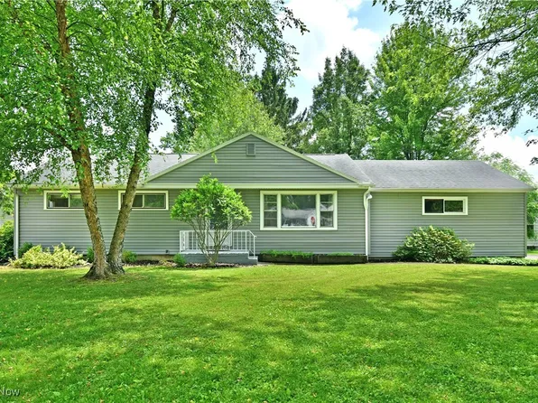 2803 Brunswick Rd, Youngstown, OH 44511