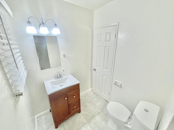 5th image of 12995 Short Ave #A