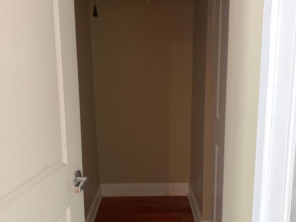 5th image of 6067 N Hermitage Ave #1S
