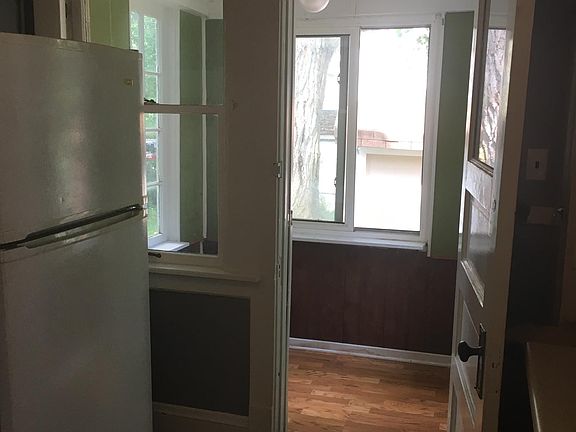 Breakfast nook off kitchen
