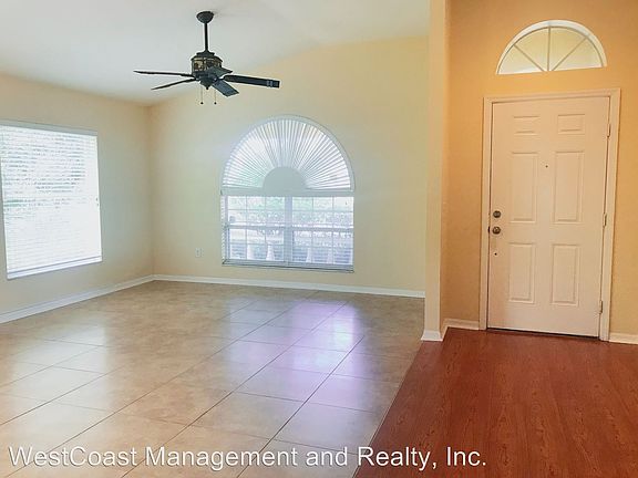 3rd image of 15401 Lake Bella Vista Dr