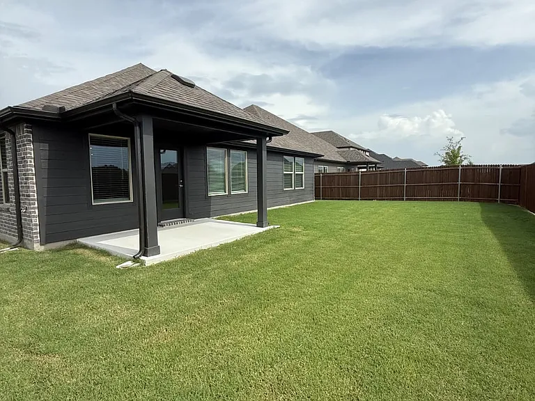3806 High Valley Dr — Photo 18