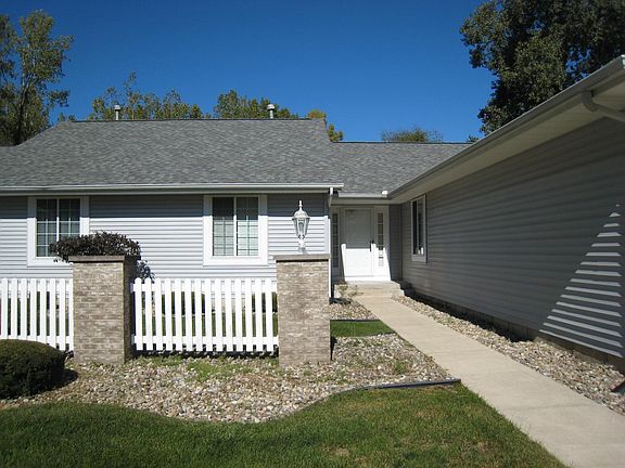 2nd image of 18473 Geary Ct