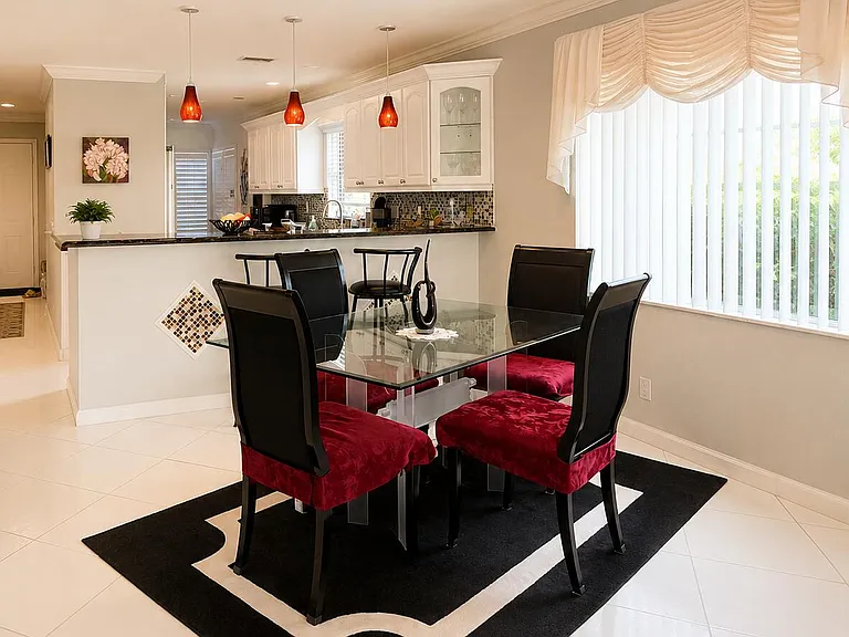 13640 Coconut Palm Ct #B — Photo 7