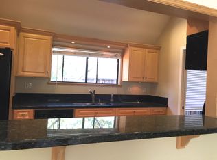 34 Farm Rd, Los Altos, CA 94024