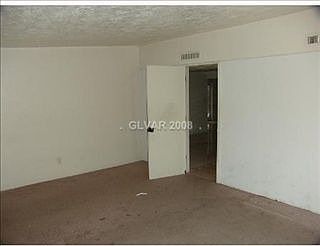 2nd image of 3524 Marlborough Ave