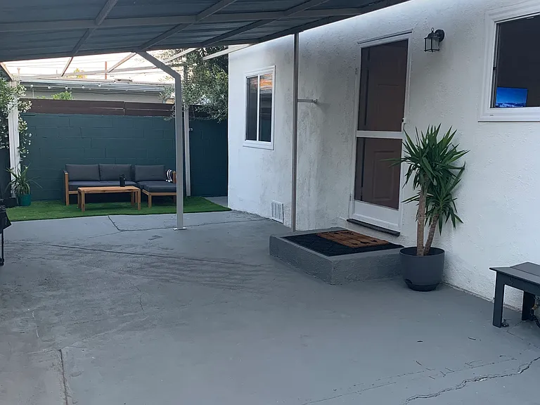 719 N Formosa Ave — Photo 6