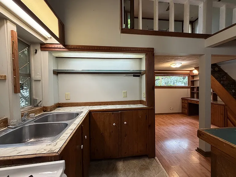 410 E Huntsville Rd #C — Photo 6