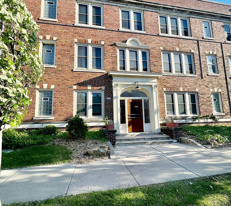 1st image of 1725 E Park Pl APT 1