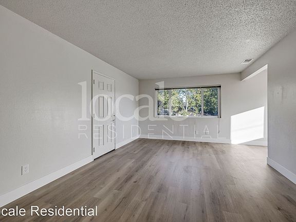 3rd image of 1500 Sheridan Ave #10663113