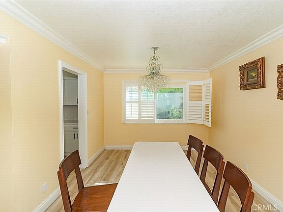 4th image of 2860 E Hempstead Rd