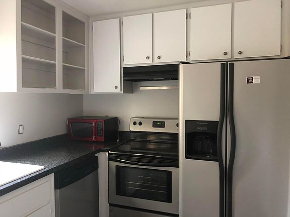 4th image of 8872 La Riviera Dr Unit E