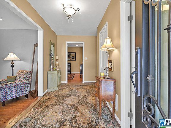 4th image of 3236 Oriole Dr