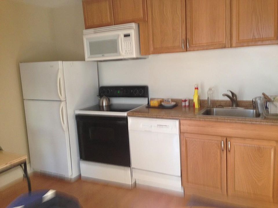2nd image of 11 Forest Ave APT 1