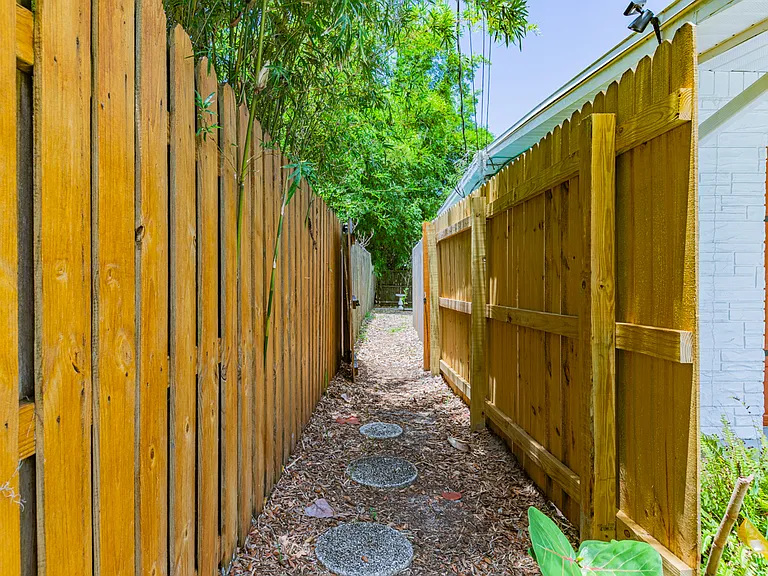 177 Woodland Dr #B — Photo 32