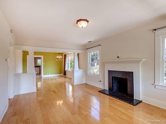 5th image of 3725 Curlew St