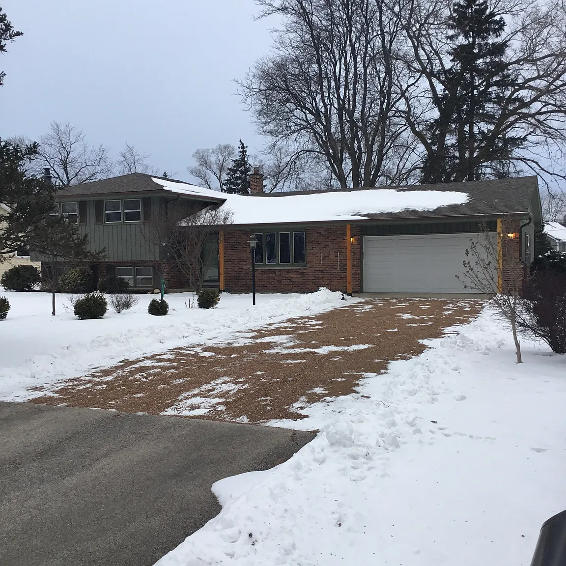 1S500 Lewis Ave photo 1