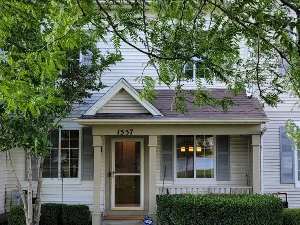 1557 Azalea Cir #1557, Romeoville, IL 60446