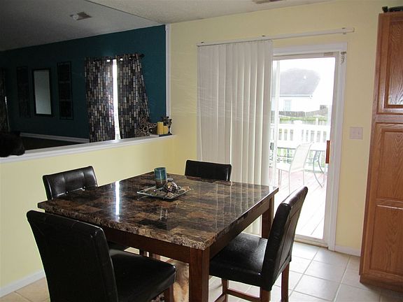 5th image of 951 Gulf Shore Blvd