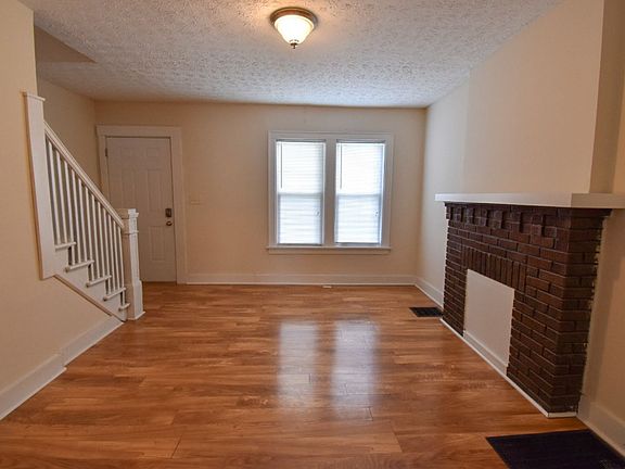 4th image of 441-449 E 15th Ave #447