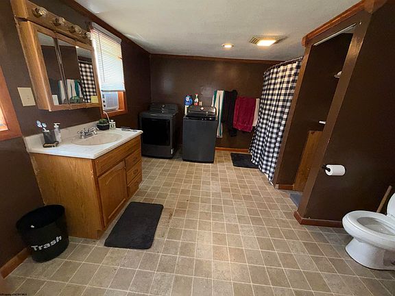 4th image of 163 Mountain Splendor Ln