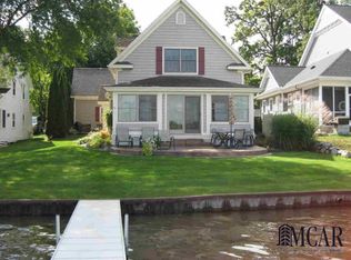 401 Oakwood Ave, Clarklake, MI 49234