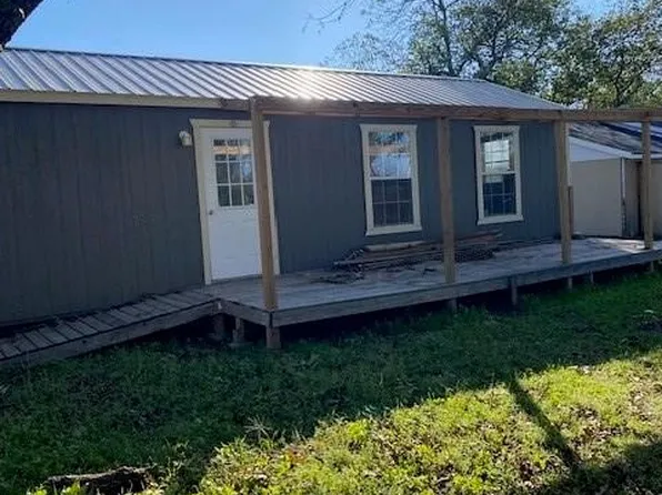 209 S Avenue D, Cross Plains, TX 76443