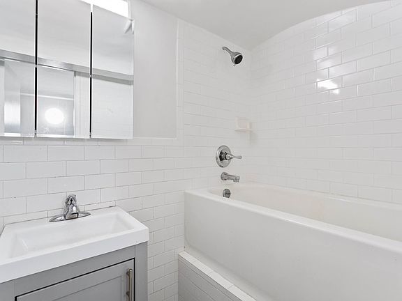 5th image of 88 Fulton St #L7