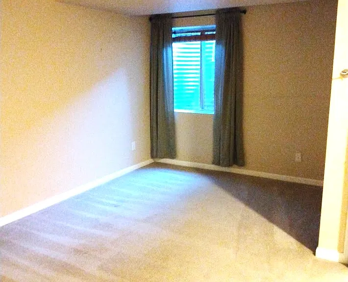 2925 W Stuart St #5 — Photo 3