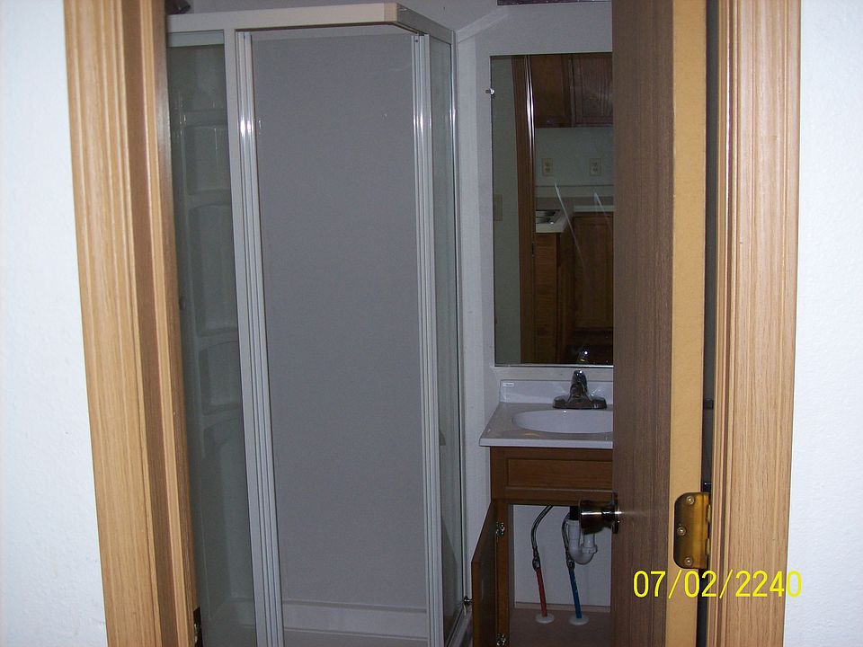 1st image of 828 Hobart St #A