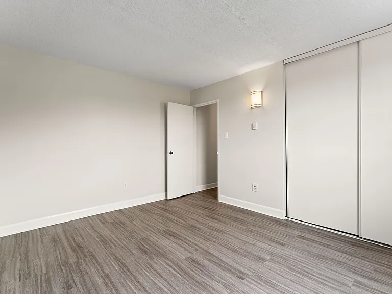 67 N Park St — Photo 11