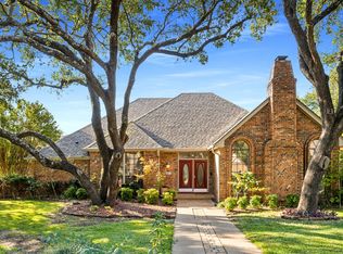 922 Thistle Green Ln, Duncanville, TX 75137