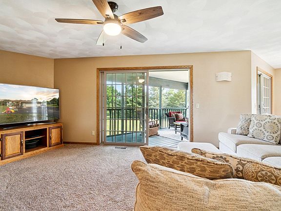 4th image of 4407 E Palakwia Dr