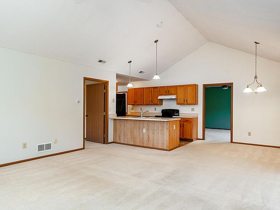 5th image of 1232 Amberlea Dr W #3