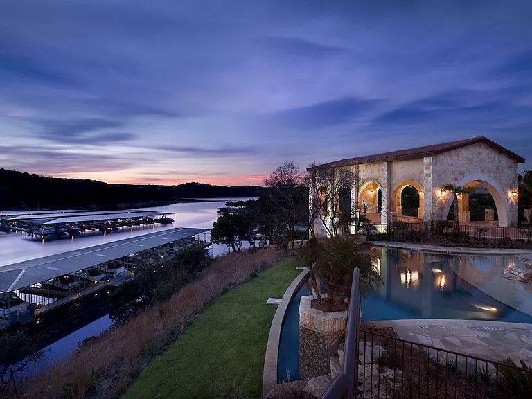 102 Waverly Spire Ct — Photo 36
