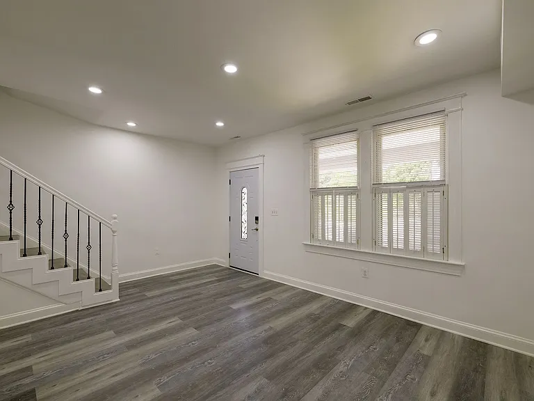 514 Missouri Ave NW — Photo 8