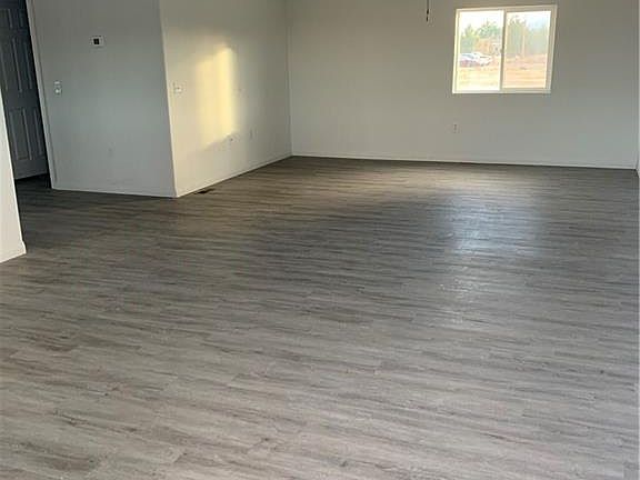 5th image of 3731 W Hand Ave