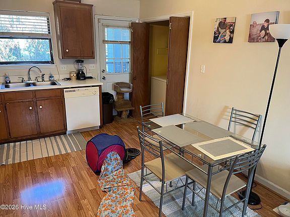 3rd image of 113 Wyndham Cir #A