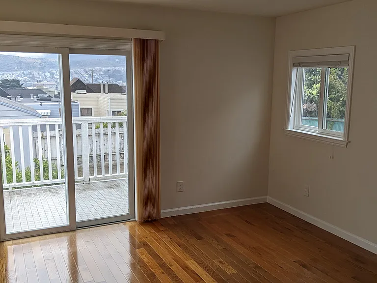 155 Tucker Ave — Photo 4