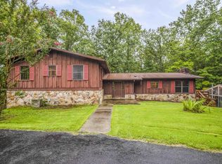 396 Clayton Dr, Helenwood, TN 37755