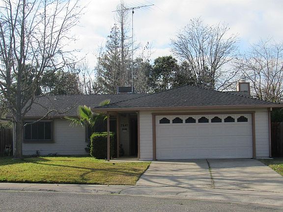2nd image of 7641 Dyer Ct