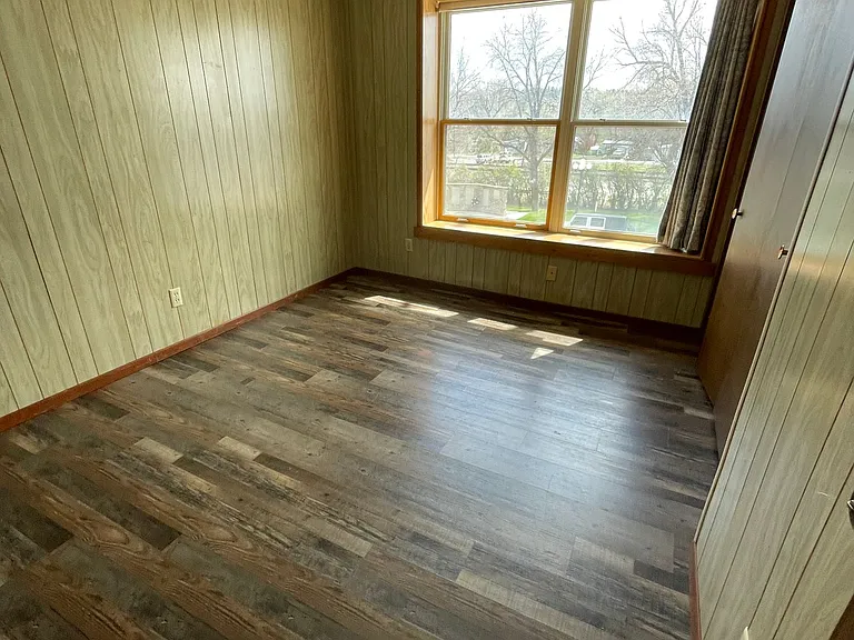 400 E Pike Ave #1 & 2 — Photo 9